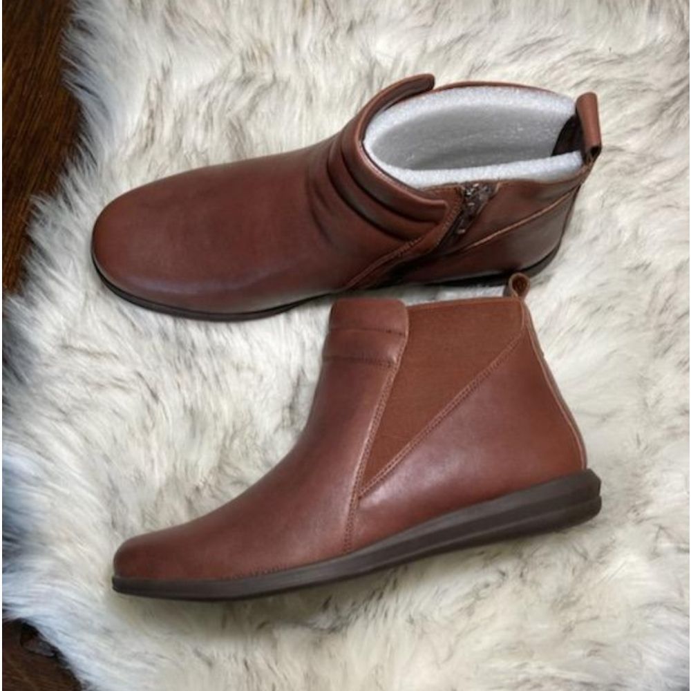 David Tate Women's Leather Cactus Bootie Boot Shoe Size 10